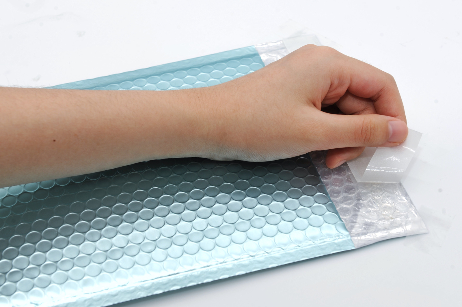 50 #2 Matte Metallic Ice Blue Poly Bubble Mailers 8.5×12 (Inner 8.5×11)